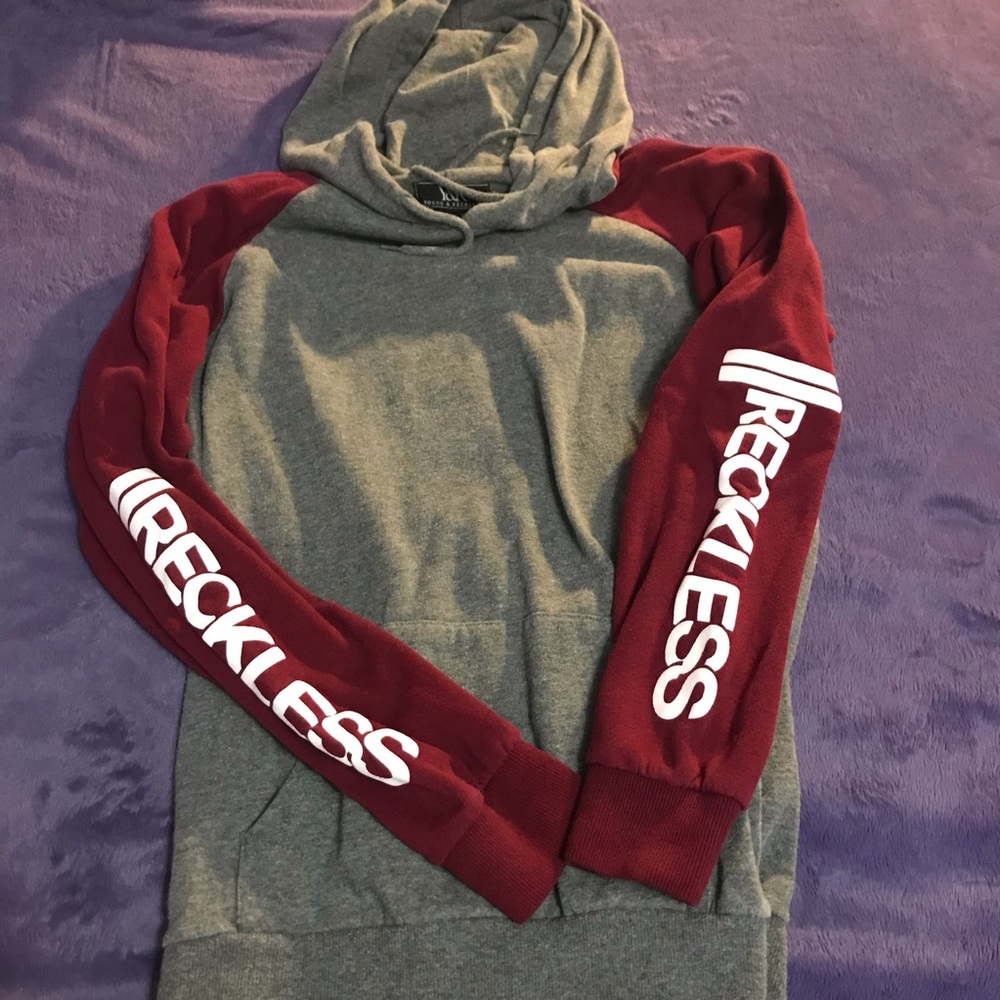 Y&R Hoodie Lg
